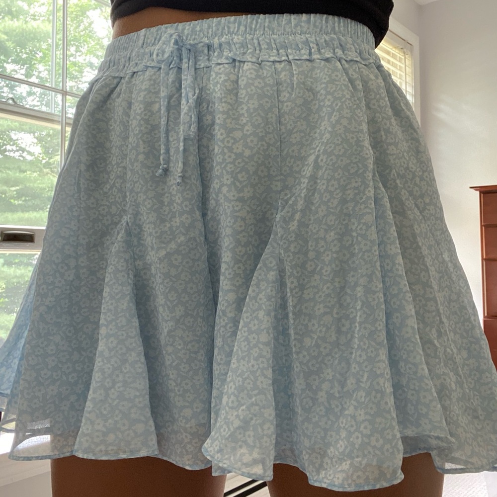 Floral skirt/shorts